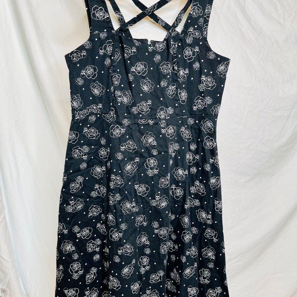 Torrid Black Witchy Halloween Skull Rose Floral Dress 14